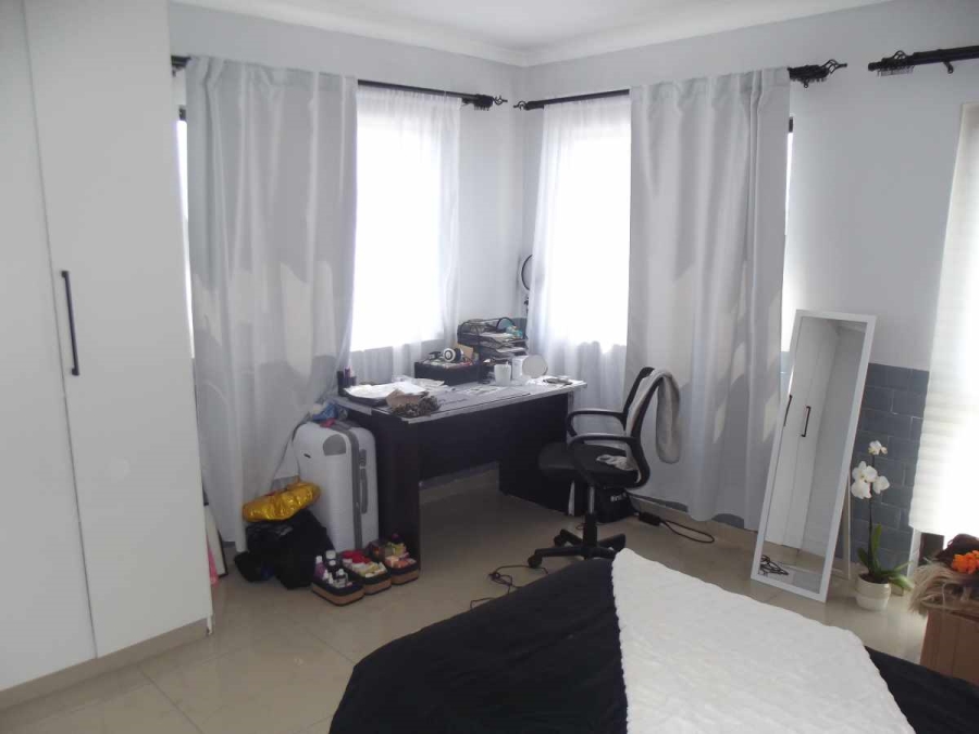 2 Bedroom Property for Sale in Parklands Western Cape